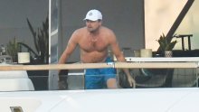 Okružen ljepoticama Leonardo DiCaprio uživa na Sardiniji