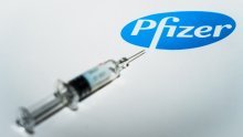 Pfizeru prepolovljen prihod, krivo je cjepivo i lijek za covid-19