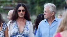 Catherine Zeta-Jones u haljini kao stvorenoj za romantične izlaske u dvoje