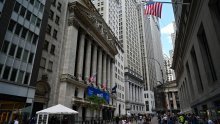 Wall Street pao nakon što je Fitch smanjio rejting SAD-a