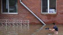 Tisuće kuća poplavljeno na istoku Rusije nakon prolaska tajfuna