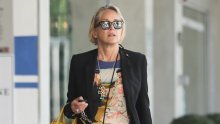 Stajling koji briše godine: Sharon Stone zablistala u razigranom outfitu