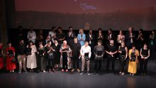 Dodijeljene nagrade: Srce Sarajeva za najbolji film pripalo ostvarenju 'Kos, kos, kupina'