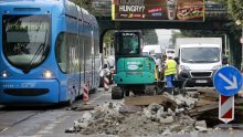 Velike gužve na Savskoj cesti u Zagrebu dok traju radovi