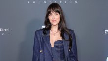 Dakota Johnson iznenadila je preobrazbom imidža, no promjena joj dobro stoji