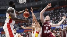 Latvija bez svog najboljeg igrača šokirala svjetske prvake Španjolce