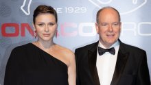 Zajedničko pojavljivanje u javnosti princeze Charlene i princa Alberta kao odgovor na glasine o krizi