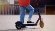 Ovaj romobil možete kupiti u Hrvatskoj, ali ne i normalno voziti: Mladić ostao bez modela od 2000 W