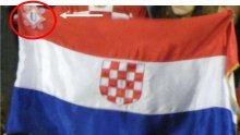 Ovo je fotografija ustaške zastave zbog koje Uefa kažnjava Hrvatsku i Vatrene!