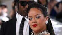 Prve obiteljske fotografije: Rihanna svijetu otkrila jednomjesečnog sinčića