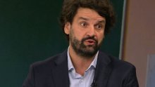 Jokić o mobitelima u školama: Nisam za zabranu