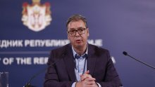 Vučić raspisao prijevremene parlamentarne izbore