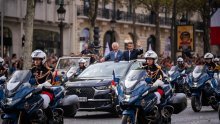 DS 7 u srcu parade na Champs-Élyséesu: Predsjednik Macron i kralj Charles III zajedno u luksuznom terencu