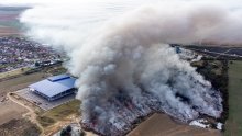 Agencija za hranu: U blizini požarišta temeljito prati i guliti voće i povrće