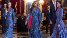 Ženstvena i elegantna haljina otkrila je vitke noge kraljice Letizije, ali i hit cipele