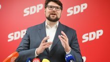 Grbin u Orahovici: Vlast koja pomaže samo sebi nije u interesu građana