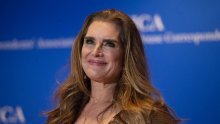 Brooke Shields u rujnu je hitno hospitalizirana, uz nju je bio Bradley Cooper