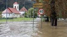 Kupa se izlila u Brodu na Kupi, privremeno ograničen promet