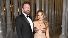 Zbog ove haljine svi su gledali u Jennifer Lopez, a pogled s nje nije skidao ni Ben Affleck