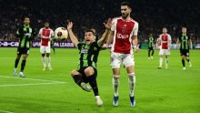 Očajno loš Ajax nastavlja katastrofalan niz poraza, Liverpool 'pao' u Francuskoj