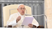 Vatikan potvrdio da je katolicima zabranjeno članstvo u masonima