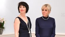 Brigitte Macron odmjerila modne snage s prvom damom Švicarske, a dijele i ljubav prema jednom detalju