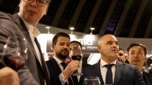 Dajte vina, hoću lom: Vučić odveo crnogorskog i makedonskog kolegu u kafanu