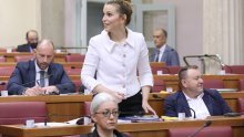 Burić: 'Peović i Orešković ponašaju kao babe Vange', proriču, gataju i straše umirovljenike