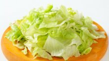 Zovemo je kristalka, Amerikanci iceberg, a ove godine slavi 130. rođendan