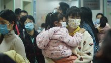 Zbog respiratornih zaraza u Kini zatraženo više klinika i jamstvo opskrbe lijekovima