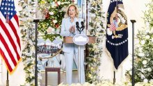 Tradicija se nastavlja: Pogledajte kako je prva dama Amerike okitila Bijelu kuću