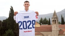 Hajduk objavio sjajnu vijest, jedan od najboljih mladih igrača potpisao je do 2028. godine