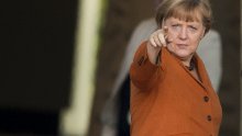 Merkel zahtijeva od Londona da 'brzo' razjasni situaciju