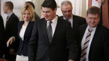 'Za ovu vladu Ivan Šuker je dobroćudni čiča!'