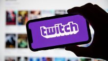 Twitch nakon viralnih streamova u toplesu dopušta golotinju