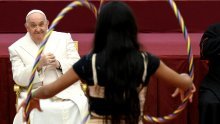 Pogledajte kako je papa Franjo proslavio 87. rođendan