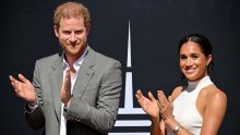 Harry i Meghan vjeruju da kraljevska obitelj stoji iza osvete koja im blokira 'velike poslove'