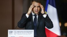 Usvojen sporan zakon o migrantima, Macron od desnice dobio 'poljubac smrti'