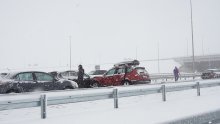 Jak snijeg i vjetar izazvali kaos na autocesti Zagreb - Beograd
