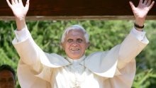 Obitelj se odrekla nasljedstva pape Benedikta XVI: Ostavio puno imovine, ali možda i veliki dug