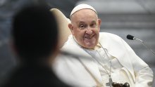 Papa Franjo upozorio na perverzne opasnosti umjetne inteligencije