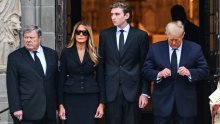 Na sahrani majke Melanije Trump jedne osobe nije bilo, a nitko ne zna zašto
