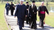 Požeški biskup Škvorčević predvodio slavlje za jedinstvo kršćana: Nismo se okupili da bismo nešto odglumili