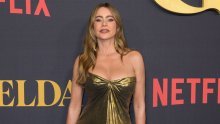 Poput grčke božice: Sofia Vergara zabljesnula na crvenom tepihu