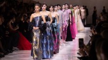 Armani haute couture kolekcija: Talijanski kralj elegancije priredio modnu čaroliju