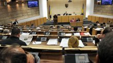 Vladajuća koalicija ne priznaje poništenje izbora