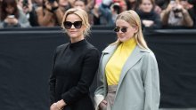 Kao da su sestre: 'Plavuša s Harvarda' i njezina kći ukrale pozornost u Parizu