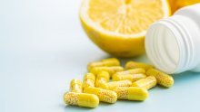 Ima li ikakve koristi od uzimanja dodataka prehrani s vitaminom C?