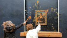 Prosvjednice juhom zalile slavnu Mona Lisu
