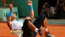 Reket kojim je Nadal osvojio Roland Garros 2007. prodan na aukciji; nije pao rekord